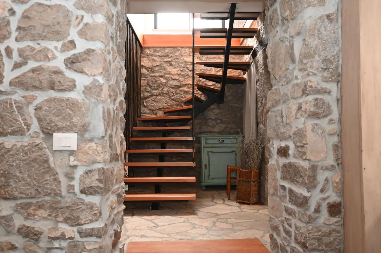 בוזט Villa Mavrici, Neighbors Free מראה חיצוני תמונה