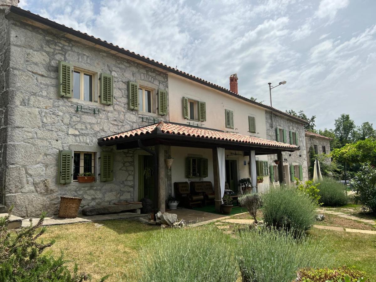 בוזט Villa Mavrici, Neighbors Free מראה חיצוני תמונה