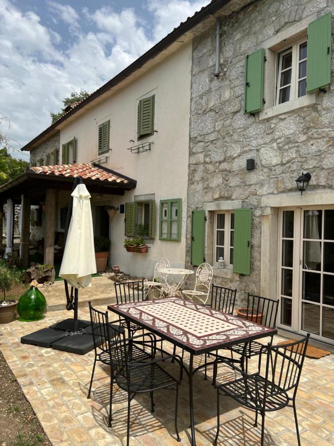 בוזט Villa Mavrici, Neighbors Free מראה חיצוני תמונה