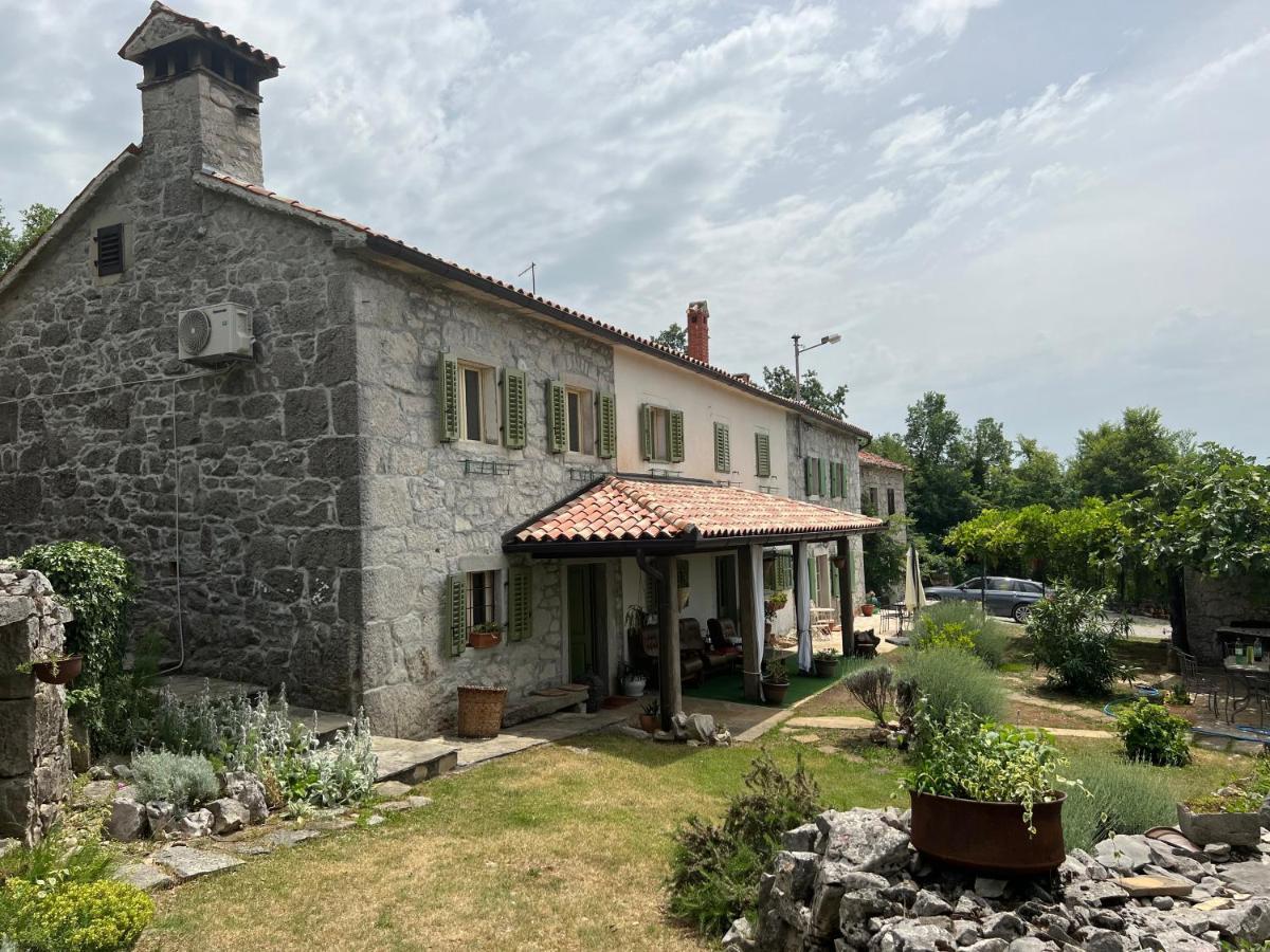 בוזט Villa Mavrici, Neighbors Free מראה חיצוני תמונה