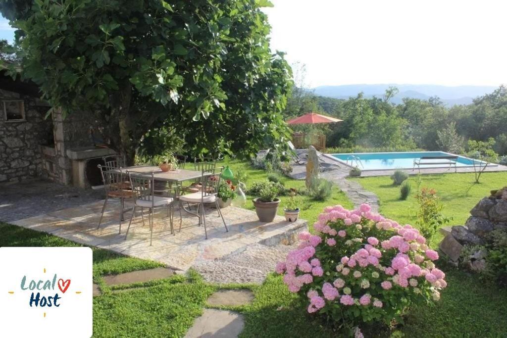 בוזט Villa Mavrici, Neighbors Free מראה חיצוני תמונה