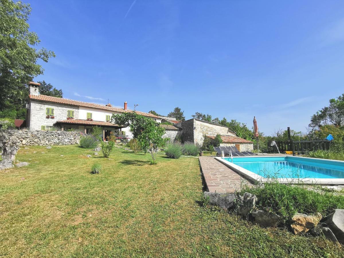 בוזט Villa Mavrici, Neighbors Free מראה חיצוני תמונה