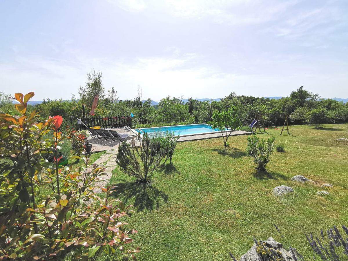 בוזט Villa Mavrici, Neighbors Free מראה חיצוני תמונה