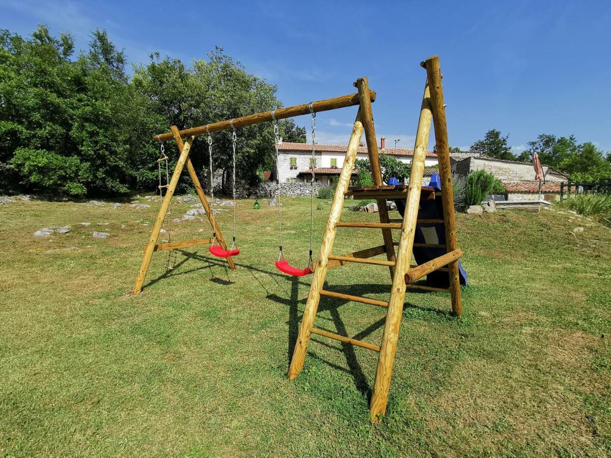 בוזט Villa Mavrici, Neighbors Free מראה חיצוני תמונה